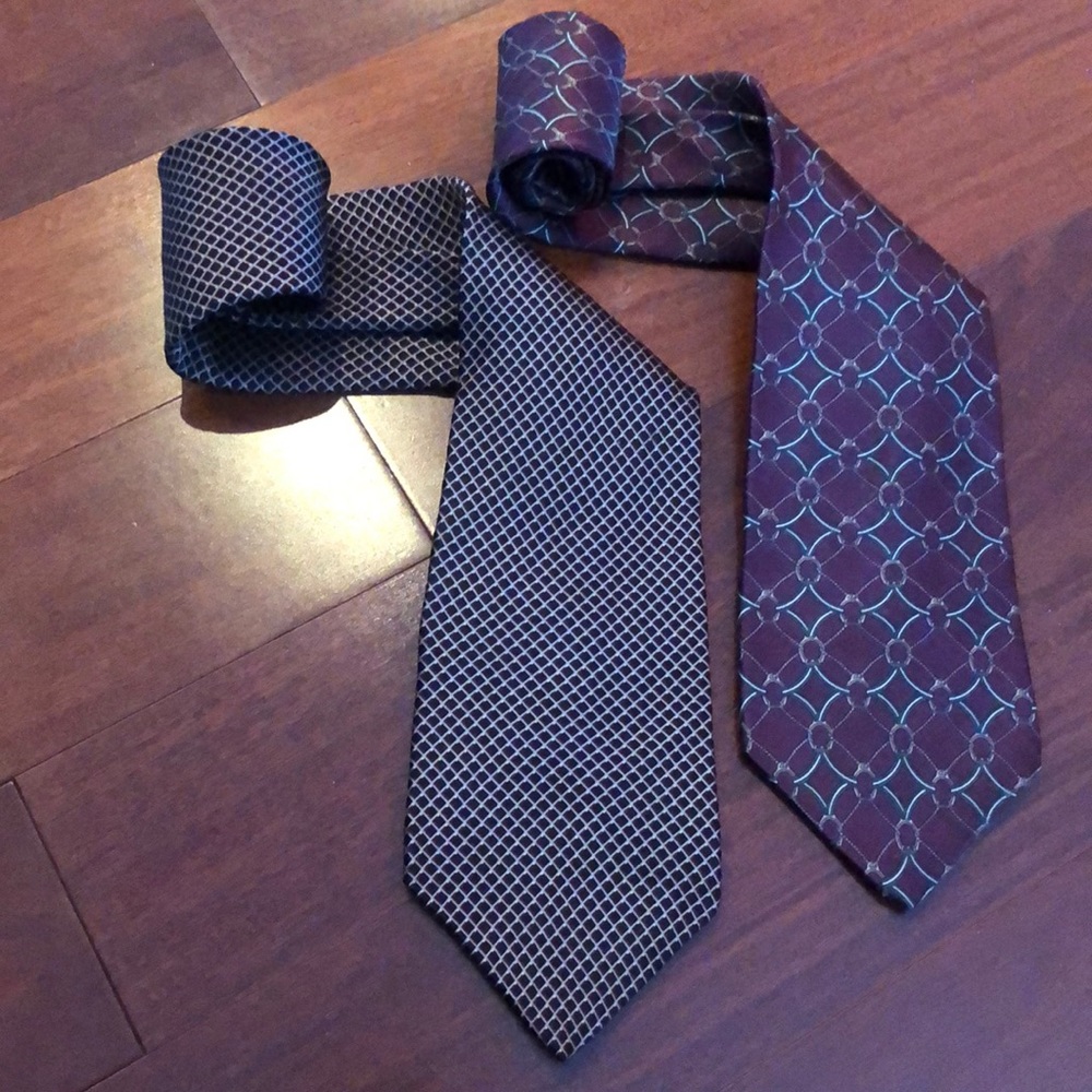 Men’s set of 2 neckties - Bill Blass 100% silk tie